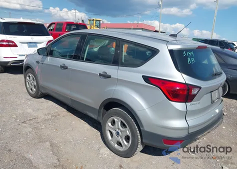 2019 Ford Escape S z USA, uszkodzony, nr VIN 1FMCU0F78KUA58970